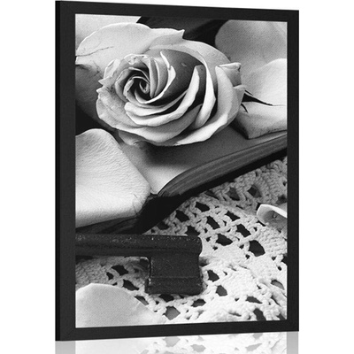 Plakát černobílé vintage zátiší s klíčkem - 20x30 white