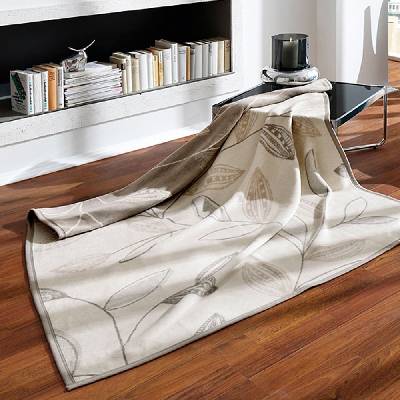 SCANquilt Deka Veluro listy smotanová béžová 150x200
