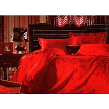 Image 1 of Стилно спално бельо в червен цвят с красиви разцъфнали рози