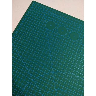 Řezací podložka 30x45 cm oboustranná