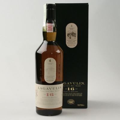 Lagavulin Islay 16y 43% 0,7 l (karton) – Zboží Dáma