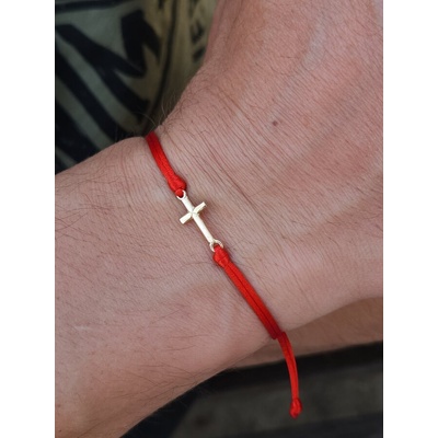 Златен кръст с черен конец за мъж