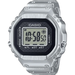 Casio CRW-001-1ER Часовници