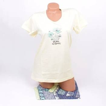 Image 1 of Дамска пижама в бледожълто с цветя и ефектен десен