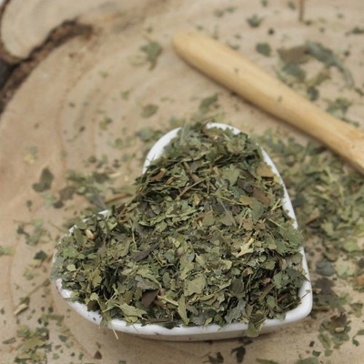 Emerosa Brečtan popínavý list narezaný 1 kg