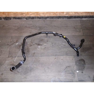 trubka vodní AUDI A4 8W0 2,0 TDi DEU 04L122157AQ