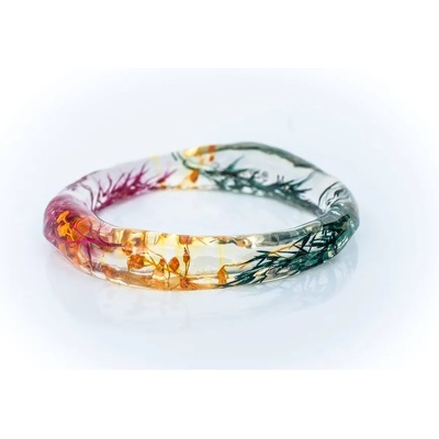 Гривна от смола с естествени растения