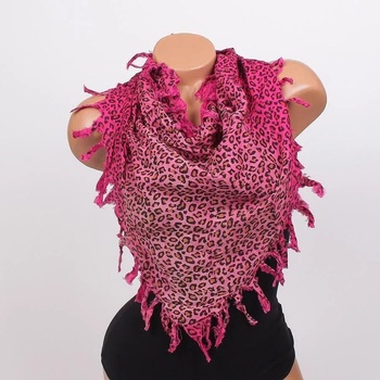 Image 1 of Триъгълен дамски шал в розово с леопардов десен