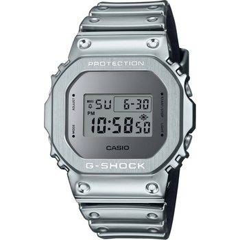 Casio GM-5600YM-8A8ER