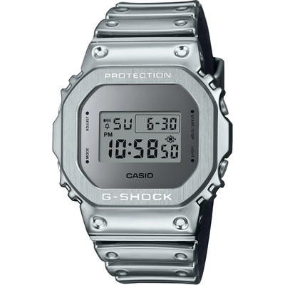Casio GM-5600YM-8A8ER