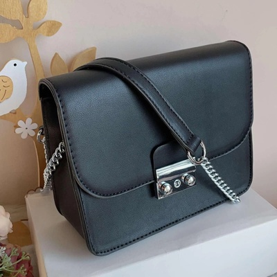 Дамска Черна Чанта - Модел 336