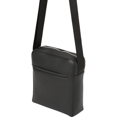 ABOUT YOU Чанта за през рамо тип преметка 'Jonte' черно, размер One Size