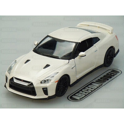 Bburago Plus Nissan GT R biela metalíza 1:24