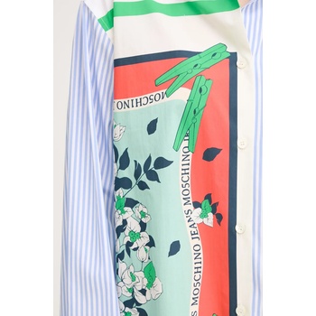 Moschino Jeans Памучна рокля Moschino Jeans в синьо къса с уголемена кройка 0446 3725 (0446.3725)