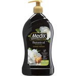 Medix Течен сапун Medix Botanical Camellia, с помпа, 800 ml (3801003001929)