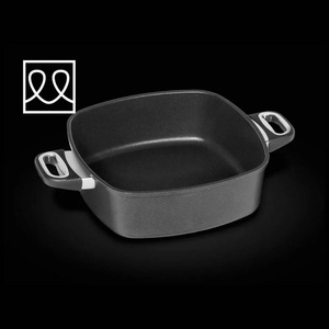 AMT 28 х 28 см. дълбок квадратен тиган - индукция AMT Gastroguss (AMTIE289)