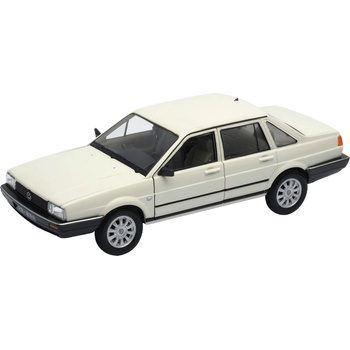 Welly Метална количка Welly - Volkswagen Santana, бял, 1: 24 (24036W)