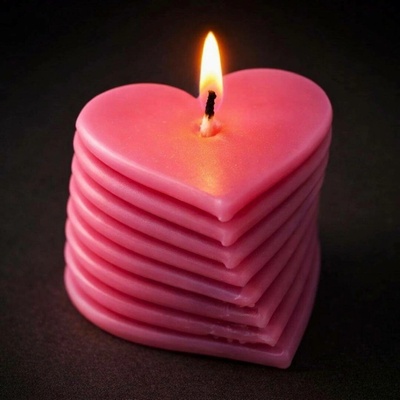 Svíčkománie3D Srdíčkový sloup růžová 65 g