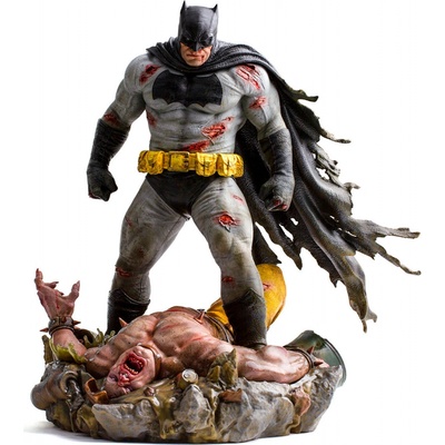 Iron Studios Batman The Dark Knight Returns 1/6 Diorama DC Comics