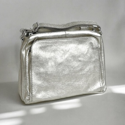 Kožená crossbody kabelka 5542 stříbrná