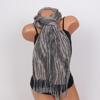 Image 1 of Дамски шал в бежово и черно