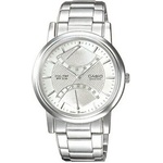 Casio BEM-109D-7AVDF Часовници