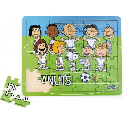 SMALL FOOT Dřevěné Snoopy na fotbale 48 dílků
