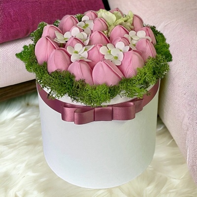 Veľký kvetinový box Beauty of Tulips