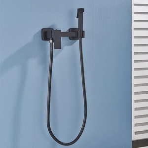 Sanitary ware Смесител за биде с хигиенен душ Toro