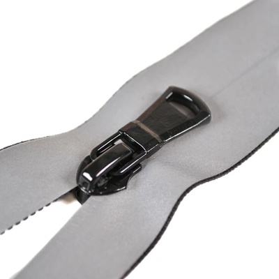 Takoy Reflexní voděodolný zip dělitelný se dvěma černými jezdci 5 mm - 85 cm