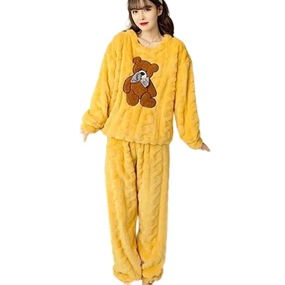 Дамска зимна пижама в жълто с мече