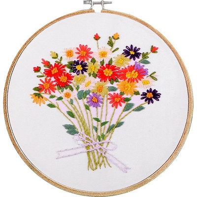 Sada na vyšívání s předtištěným motivem béžová – Zboží Dáma