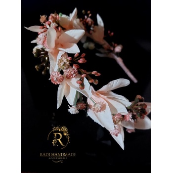 Image 1 of Radi handmade Дизайнерска диадема с бледо розова магнолия (612)