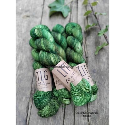 LIFE IN THE LONG GRASS Příze LITLG singles Hillside 100% merino superwash 100 g