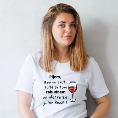 Vtipné tričko pijem víno Biela
