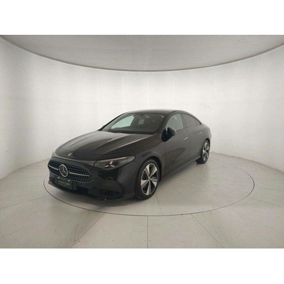 Mercedes-Benz CLA 200 135 kW