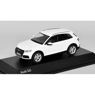 Spark Audi Q5 bilá ibis white 2016 Model 1:43