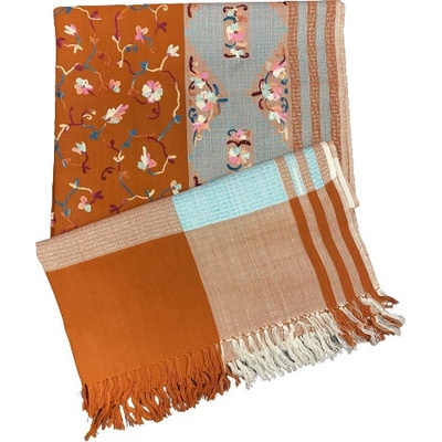 Top textil ručně vyšívaná šála