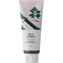 Round Lab Mugwort Calming Cleanser hydratačný a upokojujúci čistiaci gél na tvár 150 ml