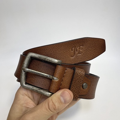 Kožený pásek s vlastním MONOGRAMEM