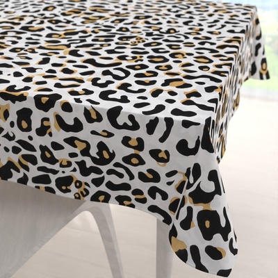 Biante bavlna čtvercový ubrus Sandra SA-409 Leopardí vzor na bílém 130x130cm