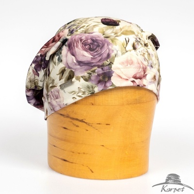 Dámská prodloužená čepice fialové a růžové květy