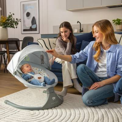 Kinderkraft Lehátko houpací s melodií 2v1 Lumi Light Grey