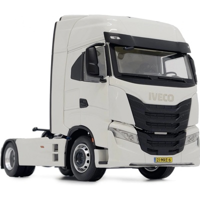 MarGe Models Renault T series 4x2 bílá 1:32