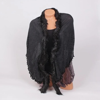 Image 1 of Луксозен дамски шал в черно с пухче