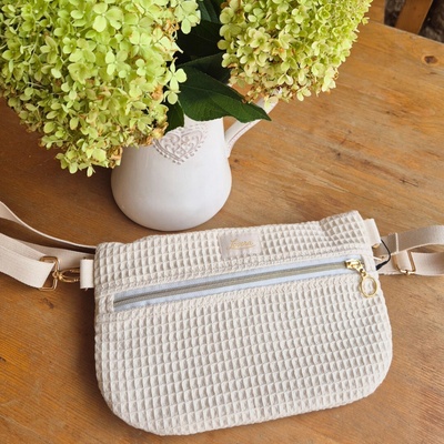 Lovera Dámská designová taška crossbody vafle Smetanová 1