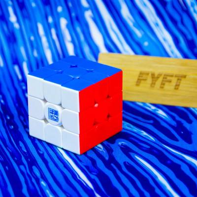 Meilong Robot M 3x3 (MFJS) - magnetická speedcube kocka Farba: Stickerless