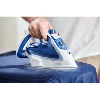 Image 1 of Tefal FV5736E0 Easygliss 2