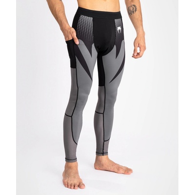 Venum Attack - čierne