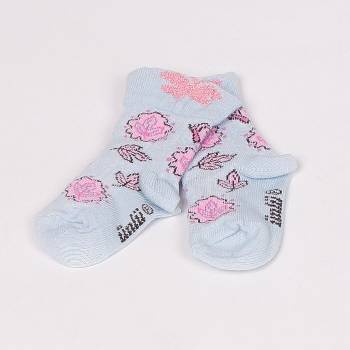 Бебешки къси чорапи в светлосиньо с пеперуди и листа
